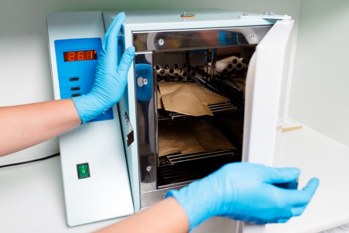 стоит ли экономить на стерилизаторе для маникюра стоит ли экономить на стерилизаторе для маникюра