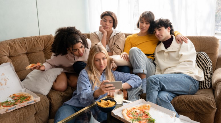 Сайт для просмотра фильмов онлайн в 4К на смартфоне